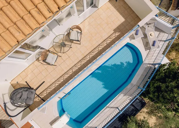 Sea View Villa *